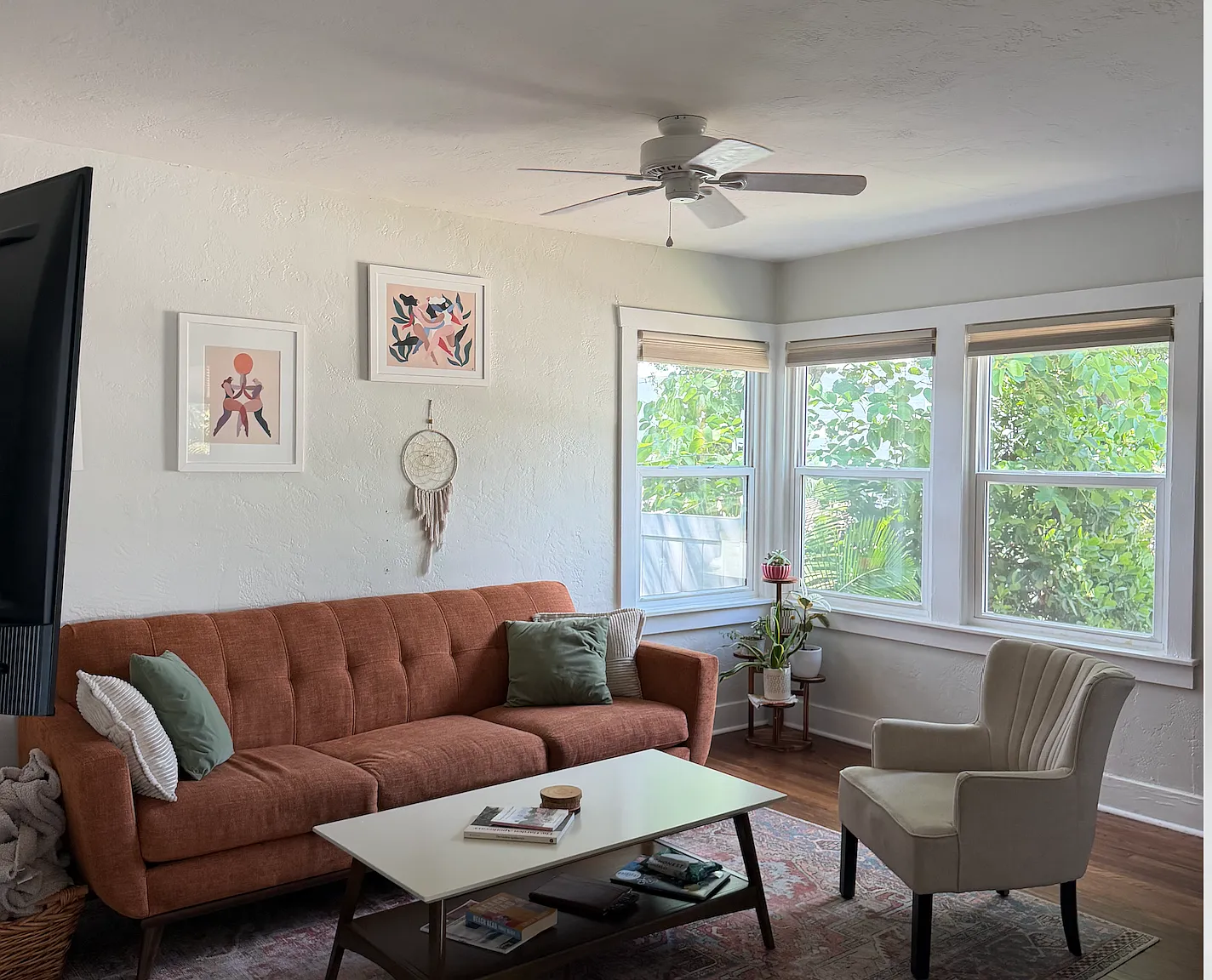 2 bed, 866 sqft, $3,050 — Photo 4