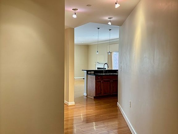 5th image of 230 Nat Turner Blvd Unit 3009