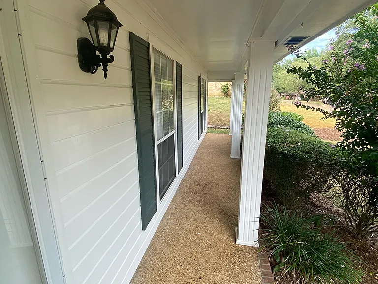 81 Sunline Dr — Photo 4