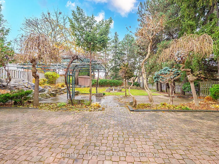 20 Pine Ridge Ln — Photo 37