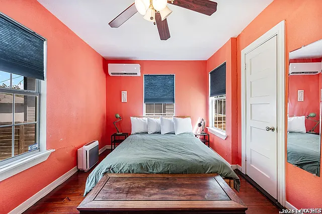 513 W Rosewood Ave — Photo 14