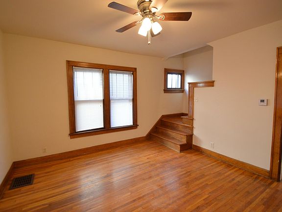 3rd image of 3000 Indianola Ave