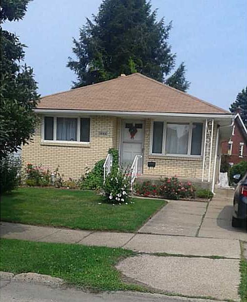 2nd image of 1444 W 29th St