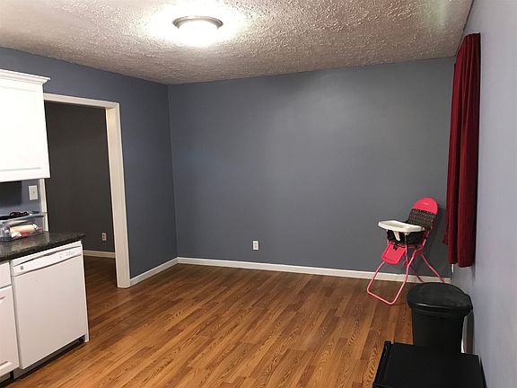 5th image of 306 N Lincoln Ave