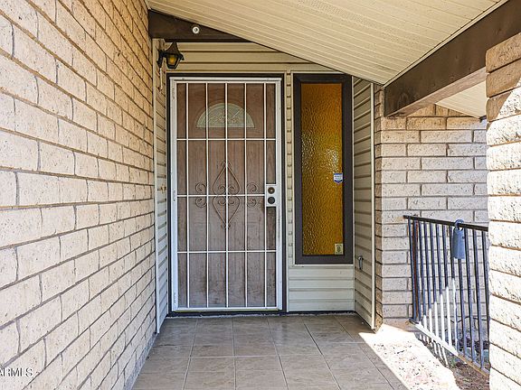 4th image of 4924 W Echo Ln