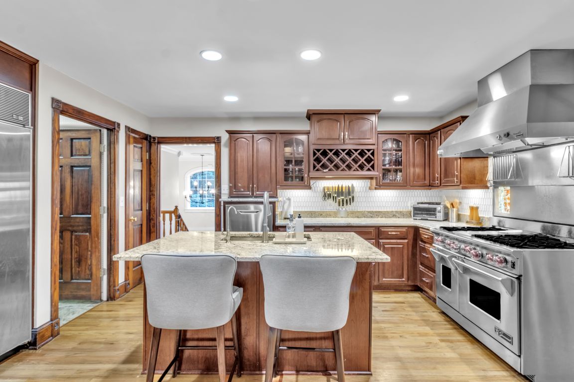 next background image