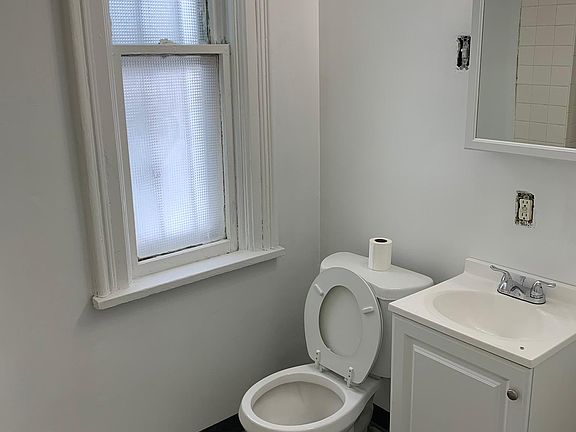 5th image of 361 Fargo Ave APT 3