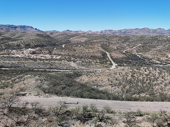 2nd image of 1040 La Vista Ct #121