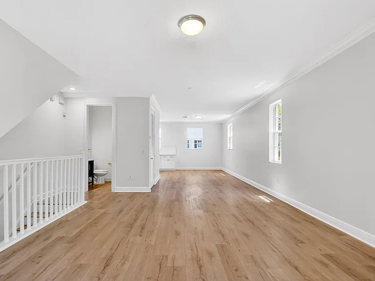 2502 N Dixie Hwy #32 — Photo 25