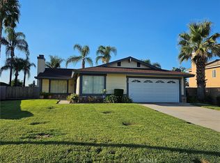 28499 Sycamore Dr, Highland, CA 92346
