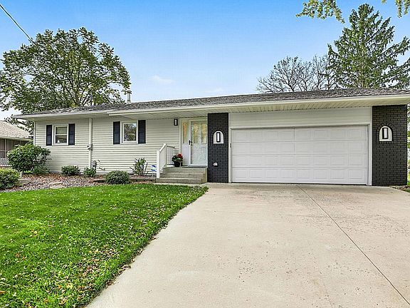 4th image of 17605 Finch Ct