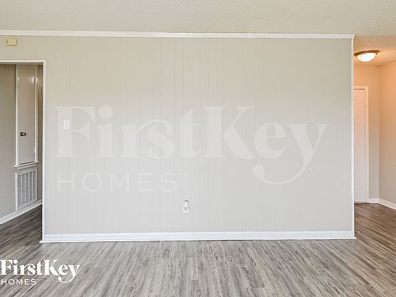 4th image of 4927 Kilkenny Dr