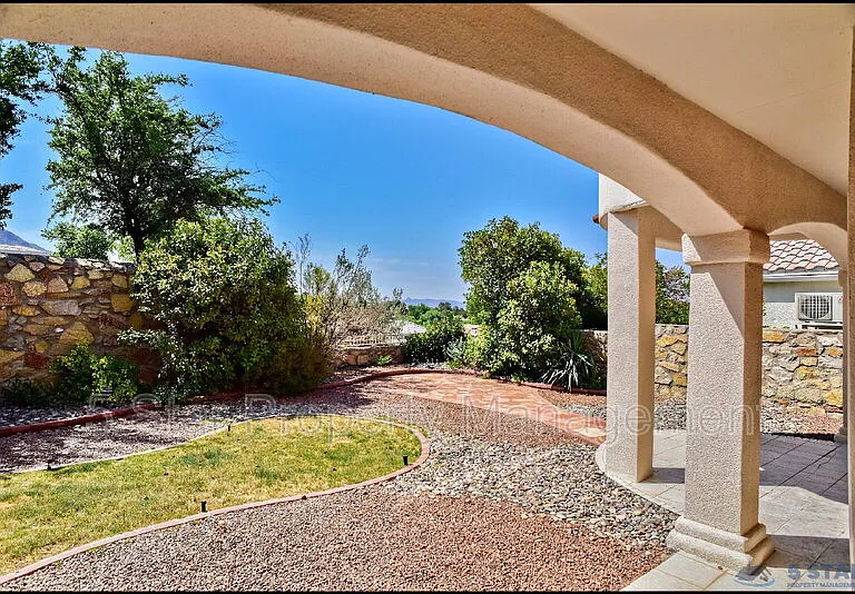 1560 Via Appia St — Photo 43