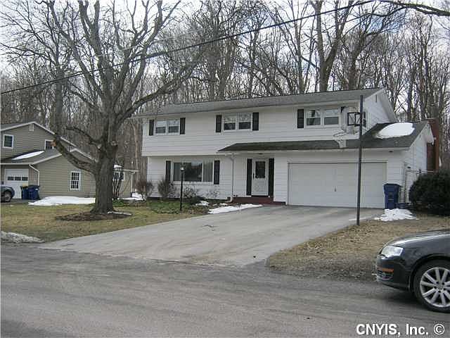 1st image of 116 Thornton Cir N