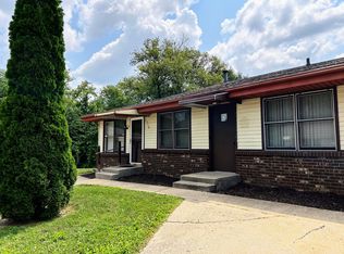 2916 Edelweiss Rd, Rockford, IL 61109