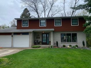 2543 Holtman Dr NE, Grand Rapids, MI