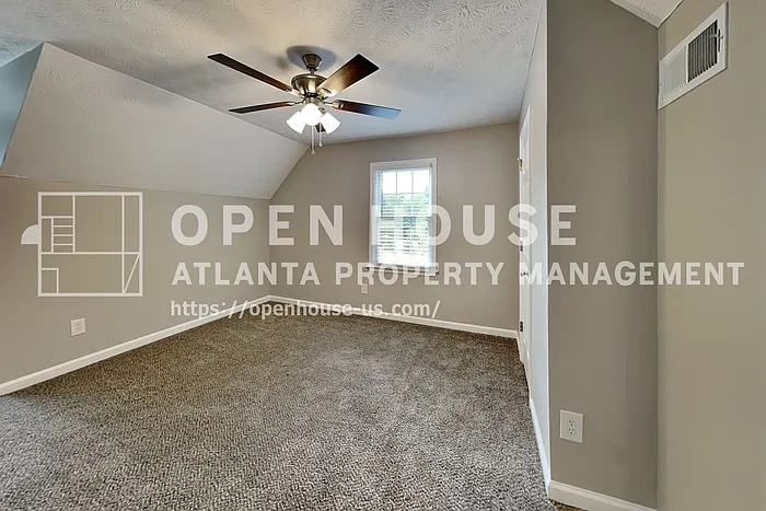 210 Austin Dr — Photo 14