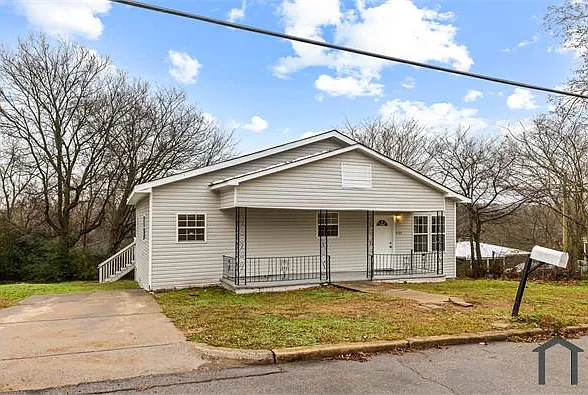 4 bed, 1548 sqft, $1,495 — Photo 2