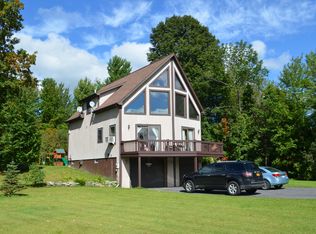 4 Rivers Edge Dr, Morrisonville, NY 12962