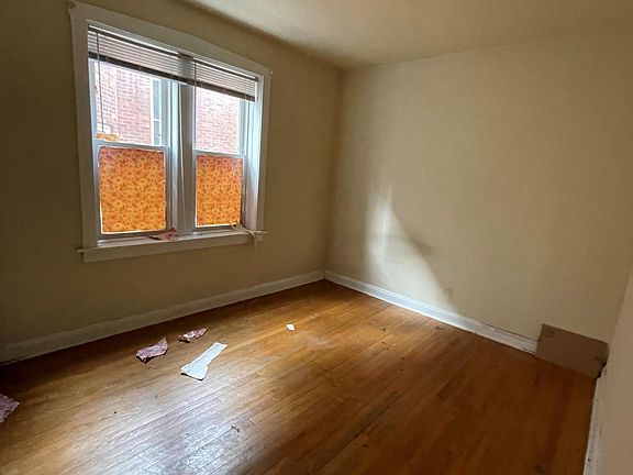 4th image of 2113 N Mozart St #1S