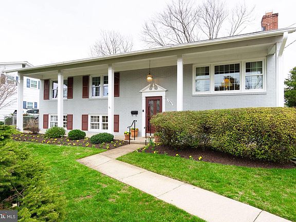 3rd image of 11607 Greenlane Dr