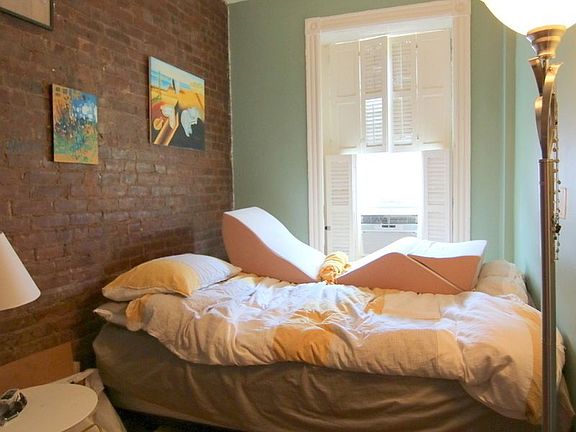 5th image of 54 W 84th St APT 3F