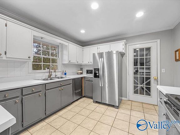 3rd image of 700 Fagan Springs Dr SE