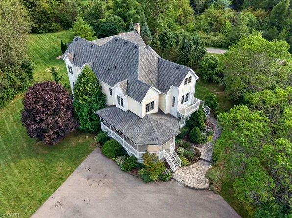 110 Concession 11 Rd E, Flamborough, ON L8B 1H8