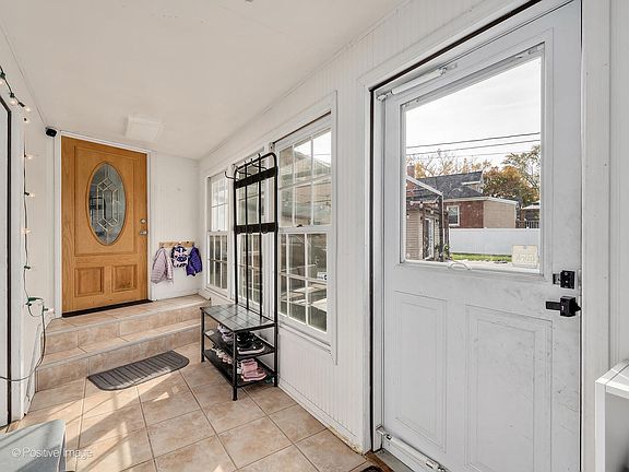 3rd image of 312 N Highview Ave