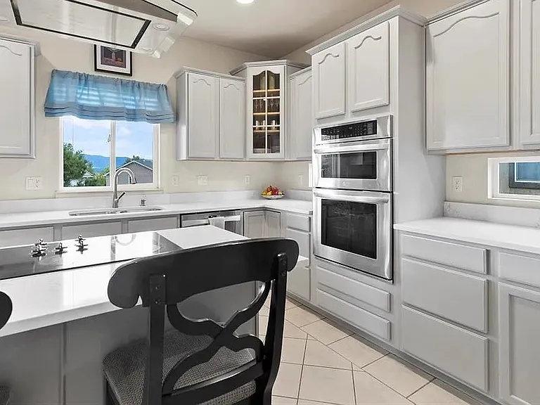 9630 Hollyleaf Ct — Photo 11