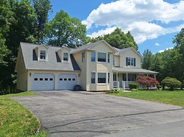 100 Winns Cir, Winchester, VA 22602