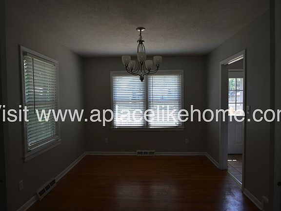 5th image of 10311 Woodson Dr