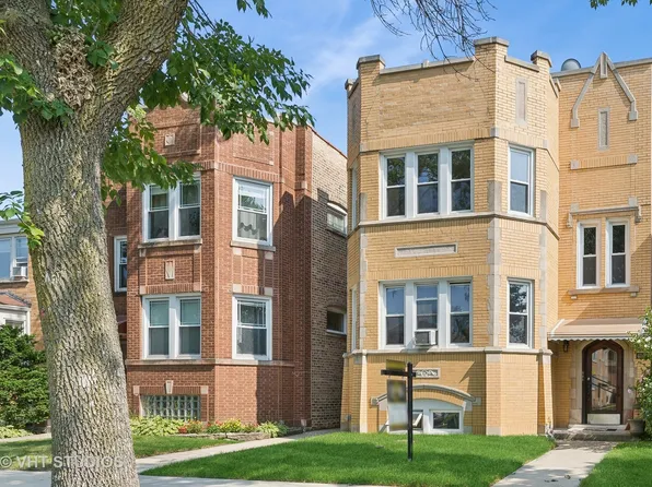 6247 W Raven St, Chicago, IL 60646