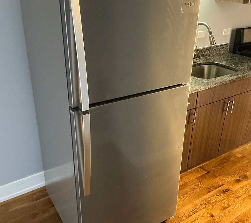 1st image of 7113 S Bennett Ave #4E