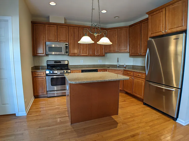 385 Bradbury Ln — Photo 8