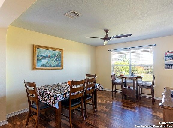 4th image of 344 Hummingbird Dr