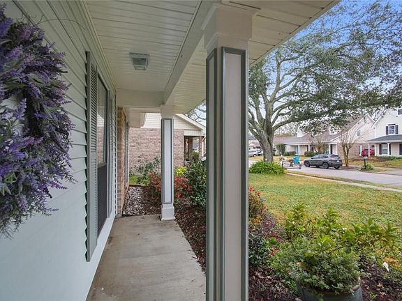 3rd image of 3761 Tara Dr