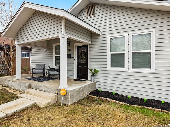 4th image of 946 W ELSMERE PL