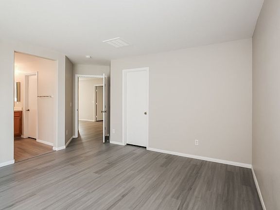 5th image of 5506 Grand Rapids St