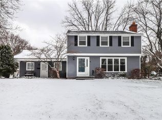 59 Larchbriar Dr, Rochester, NY 14616