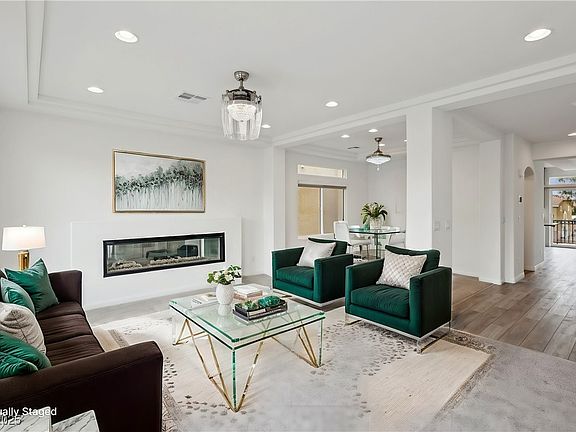 4th image of 7646 Sandhaven St