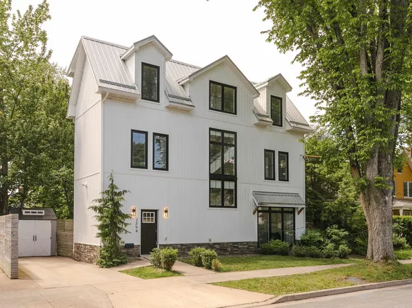 1594 Preston St, Halifax, NS B3H 3W1