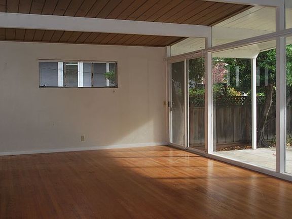 2nd image of 1127 Greenwood Ave