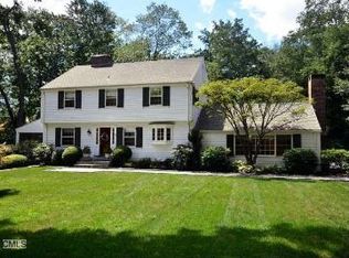 15 Hickory Ln, Darien, CT 06820
