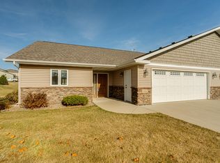 2014 Bay Hill Loop, Bismarck, ND 58503