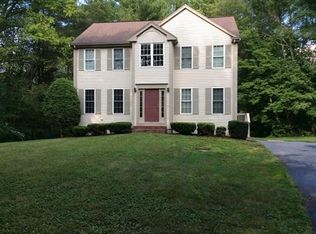 79 Worcester St, Taunton, MA 02780