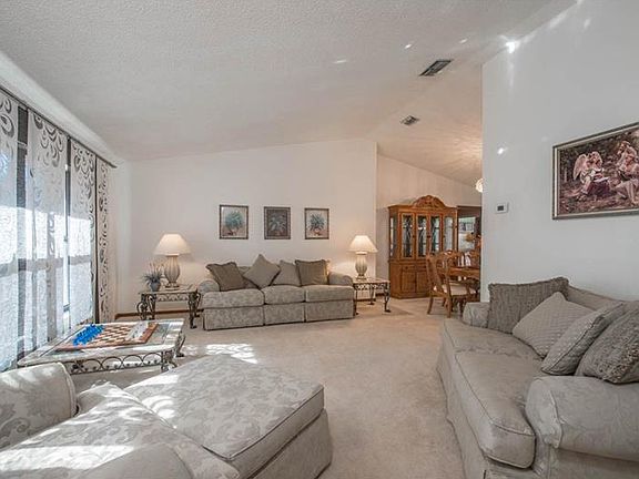 4th image of 1310 Oxmoor Ct