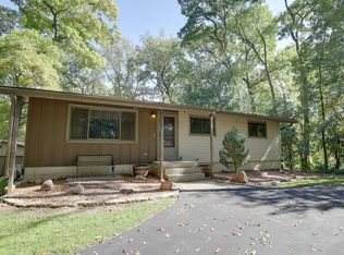 2858 Church St, Cottage Grove, WI 53527