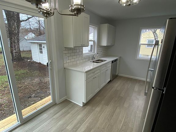 4th image of 6506 Drew Ave N