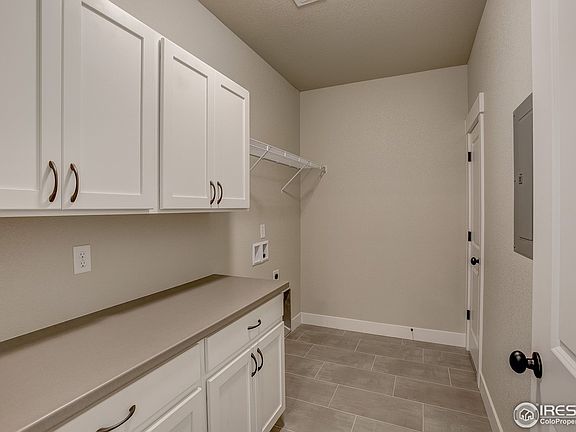 3rd image of 862 Birdwhistle St #7